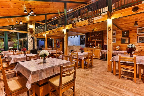Ökologischer 4★ Luxus-Tourismuskomplex zum Verkauf – Kolašin